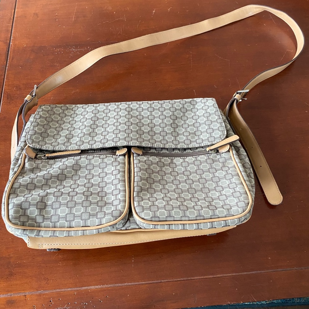 Large size tan purse